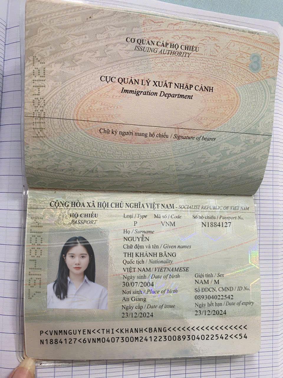 Hộ Chiếu